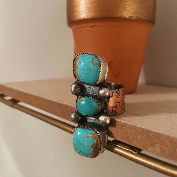 Genuine Turquoise & Sterling Silver Ring sz 8.5 - Picture 2 of 8
